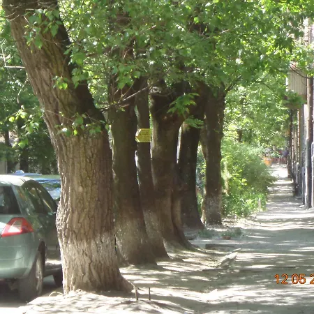 1ком апартаменты,парковка,улхорватская Апартаменти *