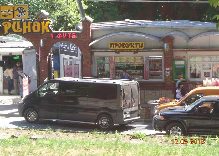 1ком апартаменты,парковка,улхорватская Апартаменти