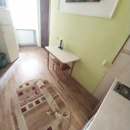 1Ком Апартаменты,Парковка,Улхорватская *