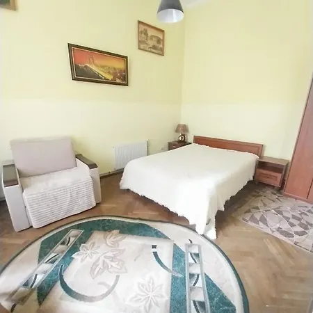 Apartment 1Ком Апартаменты,Парковка,Улхорватская Lviv