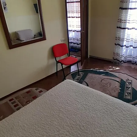 Apartment 1Ком Апартаменты,Парковка,Улхорватская *