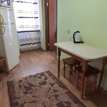 1Ком Апартаменты,Парковка,Улхорватская Apartment Lviv